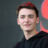 Noah Schnapp revela que Stranger Things o ajudou a se assumir gay: “Estaria em um lugar diferente se não fosse pelo Will”