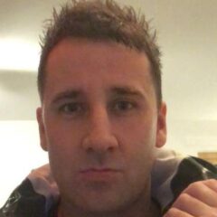 Soldado e ator pornô gay: aeronáutica autoriza militar escocês a continuar fazendo filmes