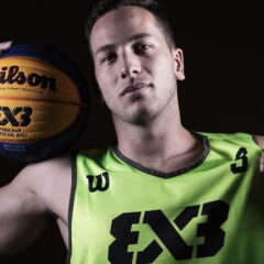 Considerado o segundo melhor jogador de basquete da Suíça, Marco Lehmann assume ser gay