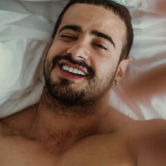 Tarso Brant pode ser primeiro homem trans a participar do “De Férias Com o Ex”, diz colunista