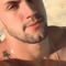 Gil do Vigor invade live de Arthur e deixa ele sem graça com pergunta: “Você queria me pegar no BBB?”