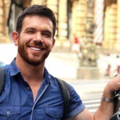 Jornalista da Record, Tom Bueno revela ser homossexual e faz desabafo