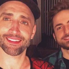 Thales Bretas e Paulo Gustavo eram tachados de casal ‘heteronormativo’, diz médico