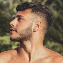 Filho de Popó surge em foto com bonitão: “Lindo casal”