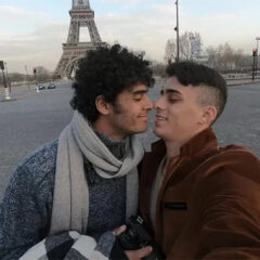 Após oficializar casamento, ator Igor Fernandez e marido relatam homofobia nas redes sociais