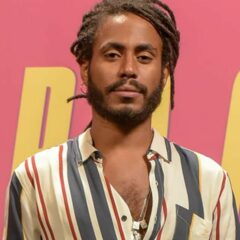 Estrela de “Verdades Secretas 2”, Ícaro Silva surge nu em novo ensaio