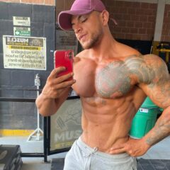 Ace Owens tem alguns fetiches selvagens pra mostrar ;)