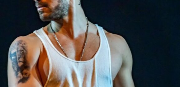 Peça sobre garoto de programa repercute ao abordar violência e desigualdade