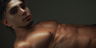 Dion Seans: Pura Masculinidade no Flirt4Free